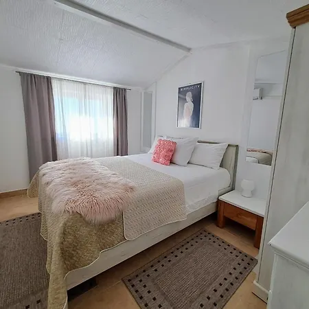 Family-friendly With Swimming Pool Cove Poplat, Korcula - 18258 公寓 尼亚卢卡