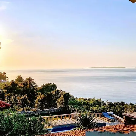 Apartment Family Friendly With A Swimming Pool Cove Poplat, Korcula - 18258